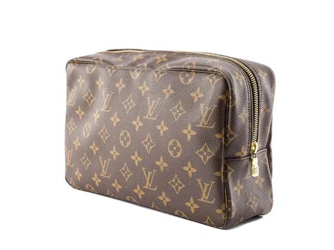 lv wash bags